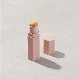 Fenty Match Stix Matte Skinstick in Ivory